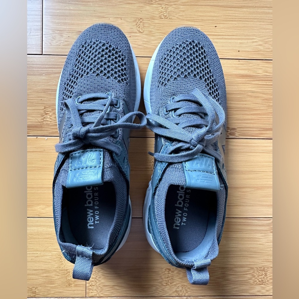 New Balance Women’s 247